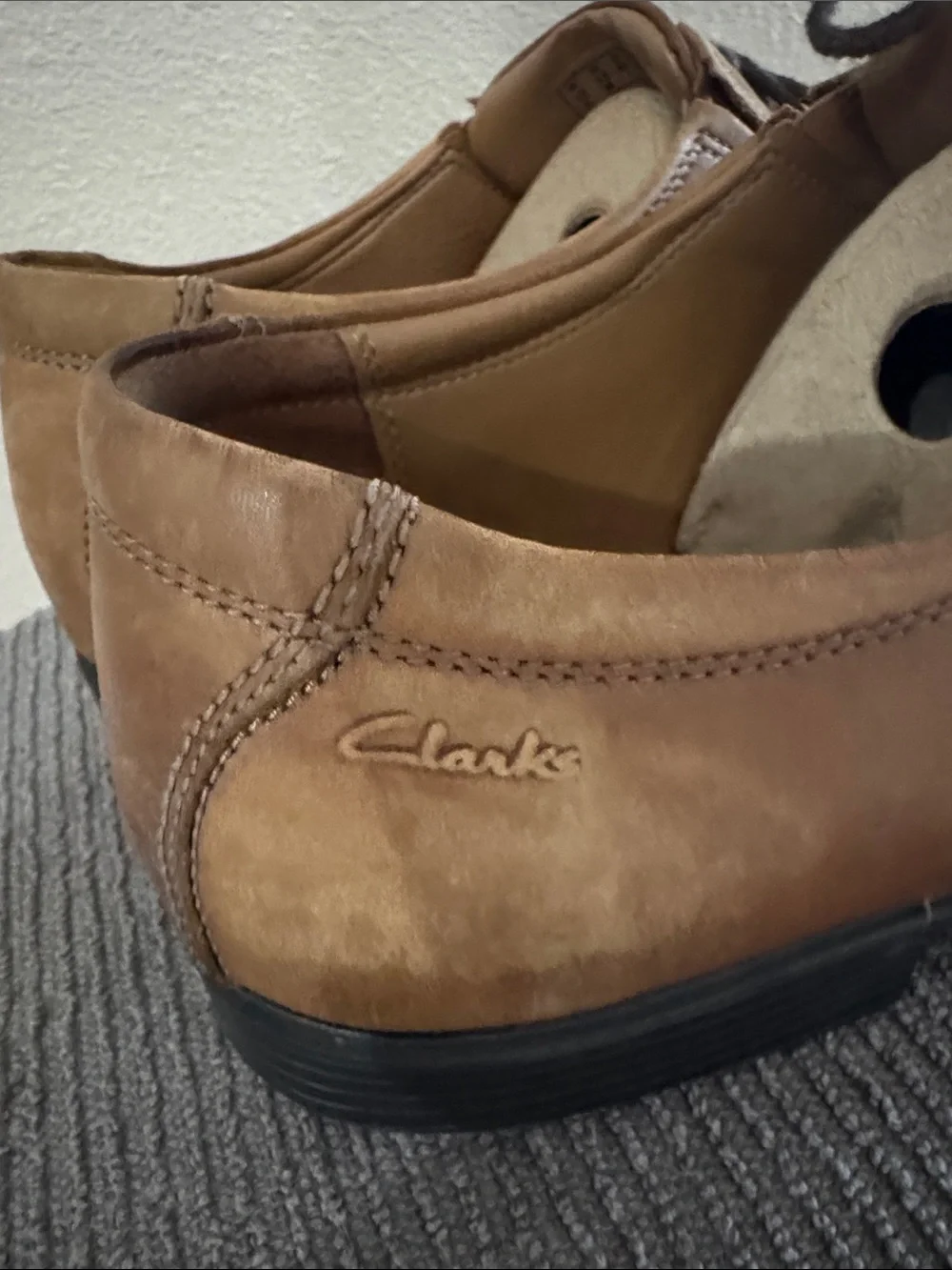 Clarks Brown Leather Lace-Up Oxfords